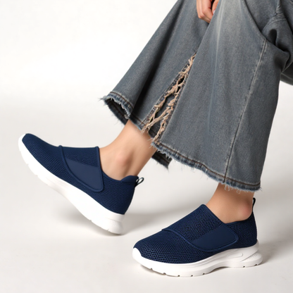 SooFeet's Women Ultra-Light | Breathable Hands-free Cushioned Ortho Nurse Shoes