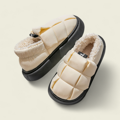 Soofeet Women Orthopedic Cozy Puffy Quilted Shoes.