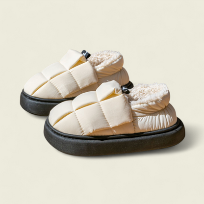 Soofeet Women Orthopedic Cozy Puffy Quilted Shoes.